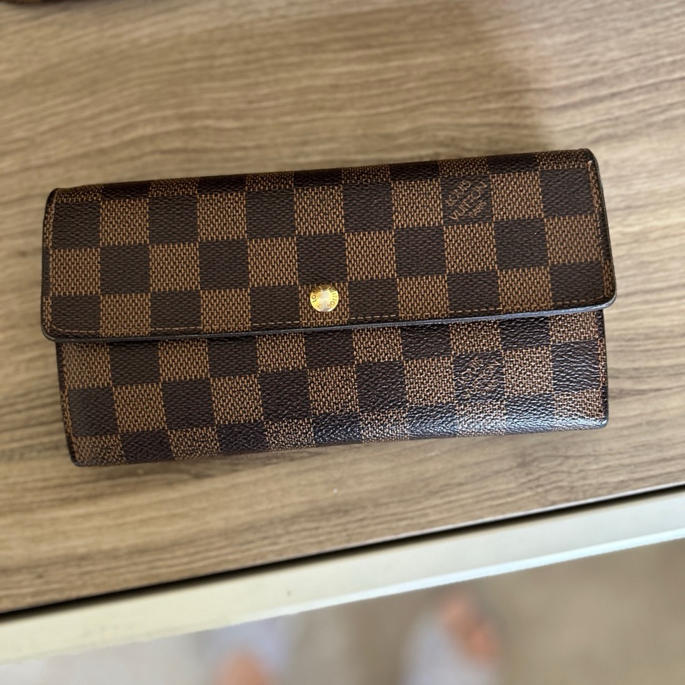 Louis Vuitton 2014 Damier Ebene Pattern Sarah Wallet